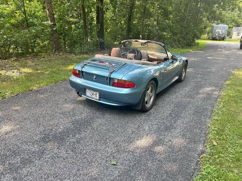 1997 BMW Z3 - 4-Cyl Roadster 2D