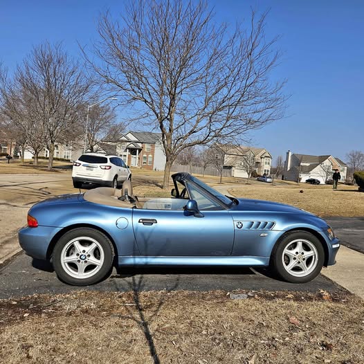 1997 BMW Z3 Roadster 2D