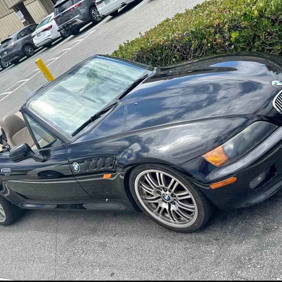 1997 BMW Z3 - 2.8 Roadster 2D