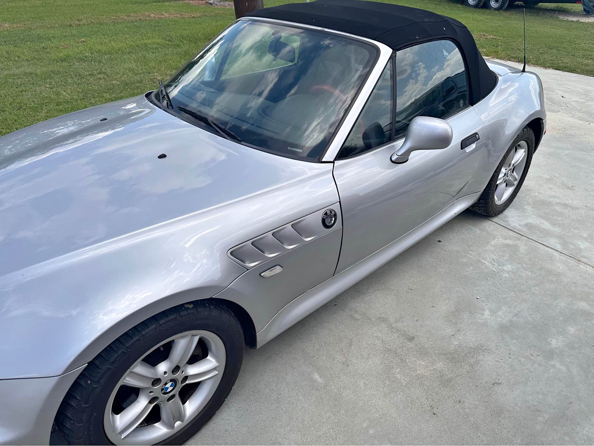2001 BMW Z3 - 2.5i Roadster 2D