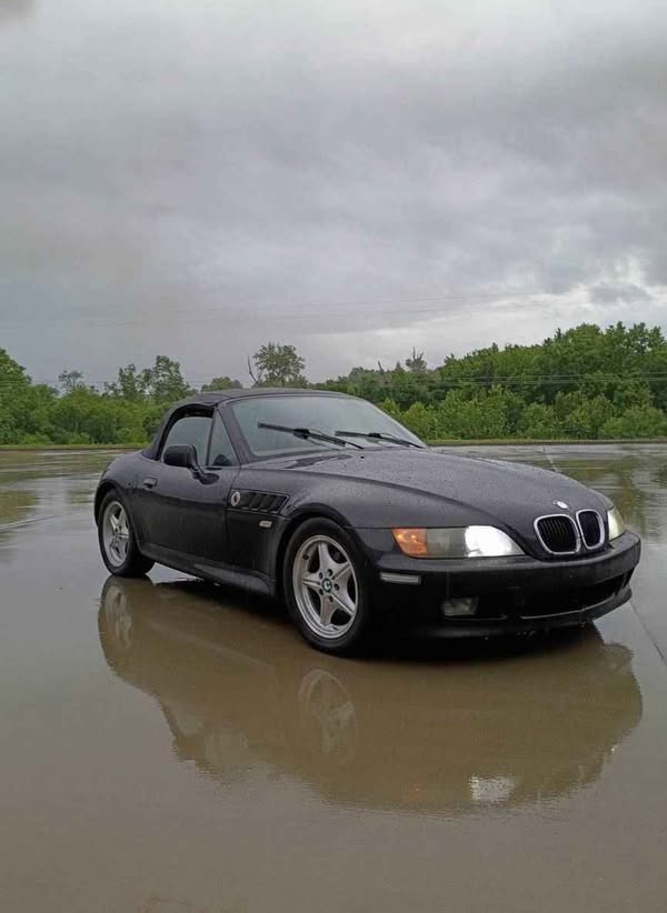 1996 BMW Z3 - 4-Cyl Roadster 2D