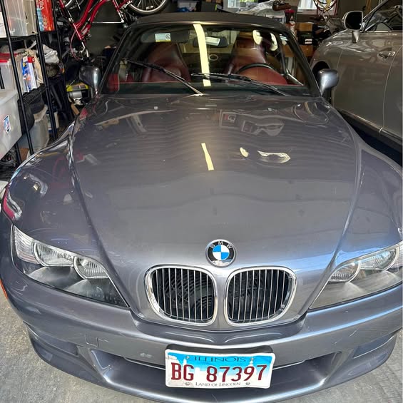 2001 BMW Z3 - 3.0i Roadster 2D