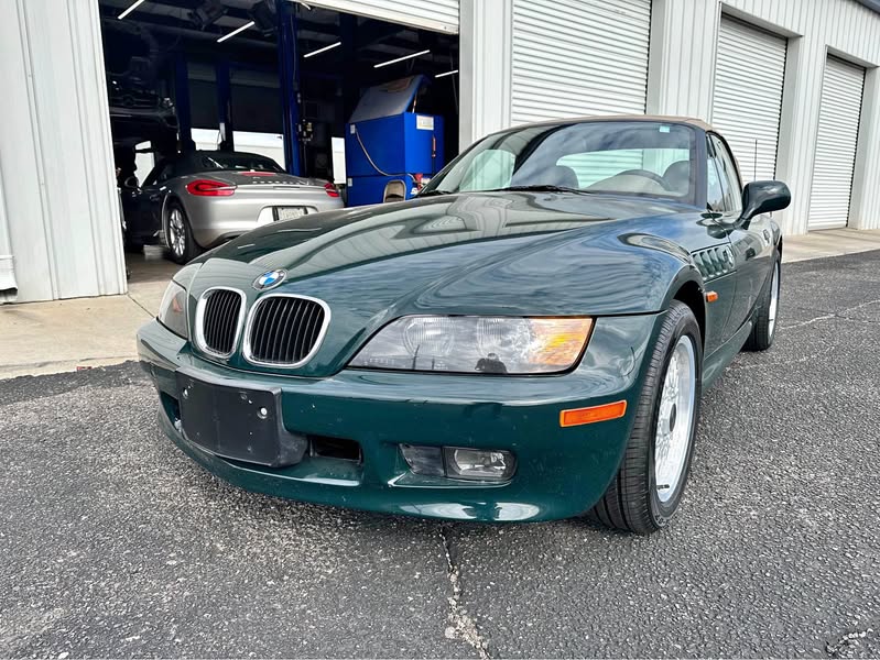 1997 BMW Z3 - 4-Cyl Roadster 2D