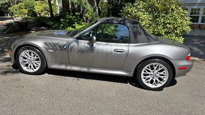 2002 BMW Z3 - 3.0i Roadster 2D