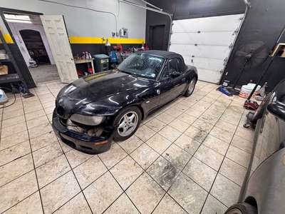 2000 BMW Z3 - 2.5i Roadster 2D