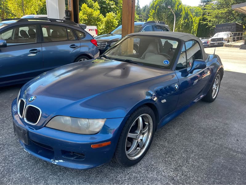 2000 BMW Z3 - 2.5i Roadster 2D