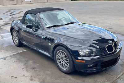 2001 BMW Z3 - 2.5i Roadster 2D