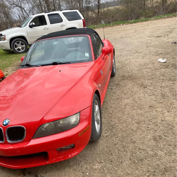 2001 BMW Z3 - 2.5i Roadster 2D