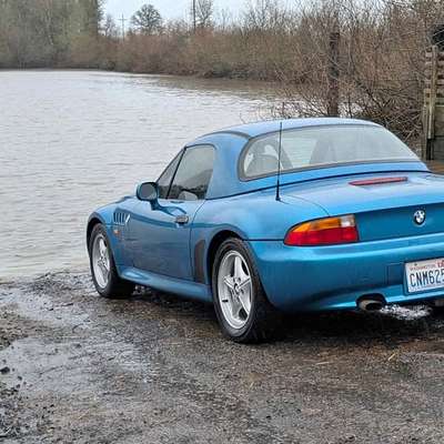 1998 BMW Z3 - 4-Cyl Roadster 2D