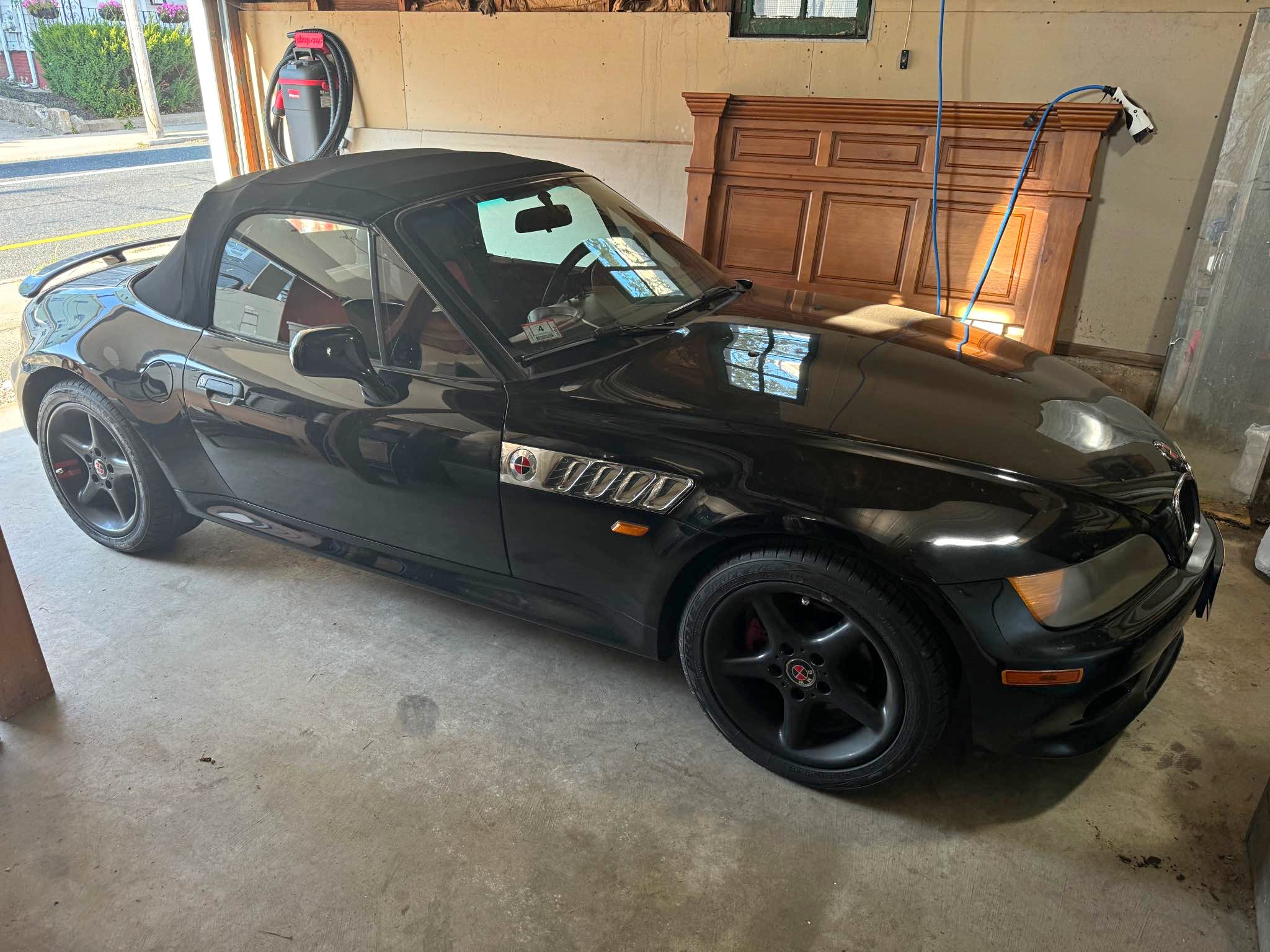 1998 BMW Z3 - 2.8 Roadster 2D