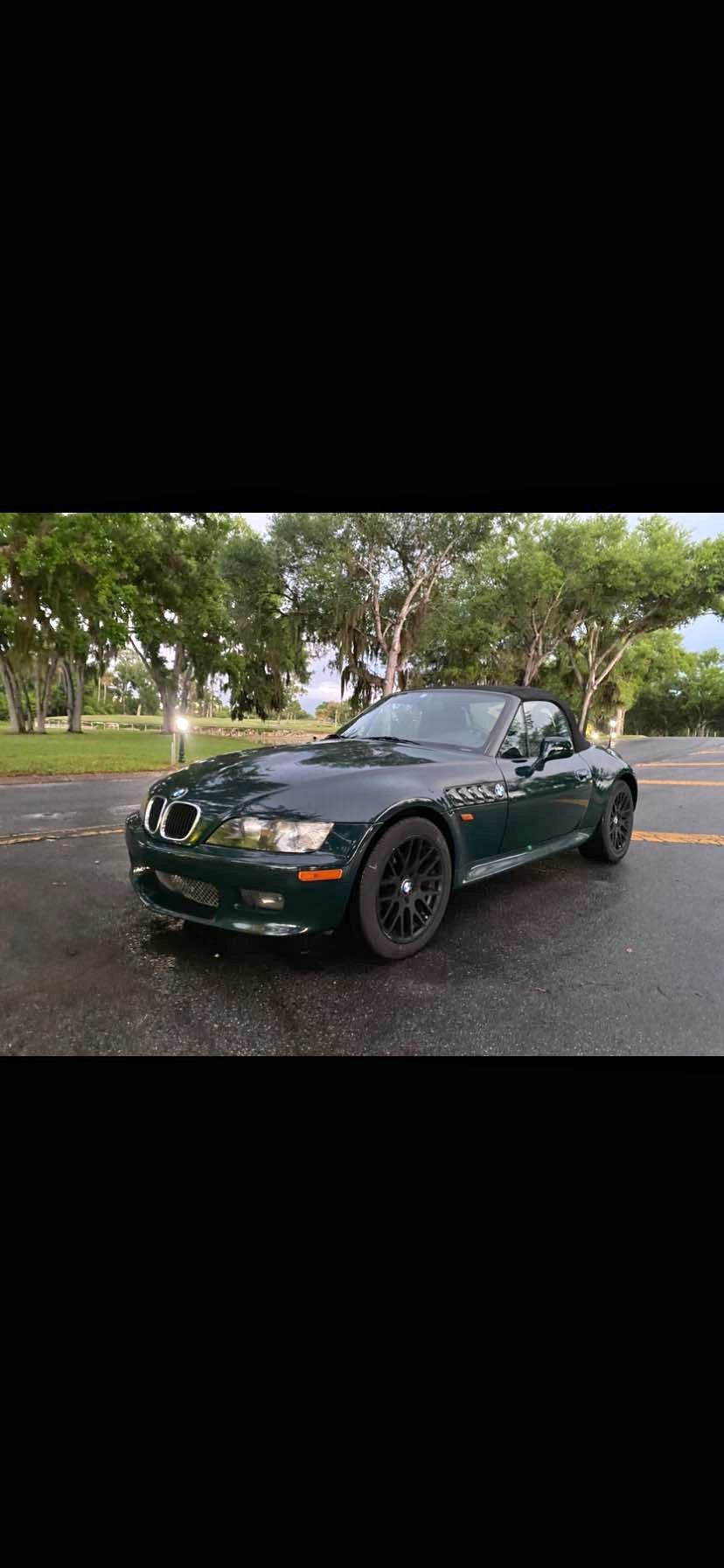 1999 BMW Z3 - 2.8 Roadster 2D