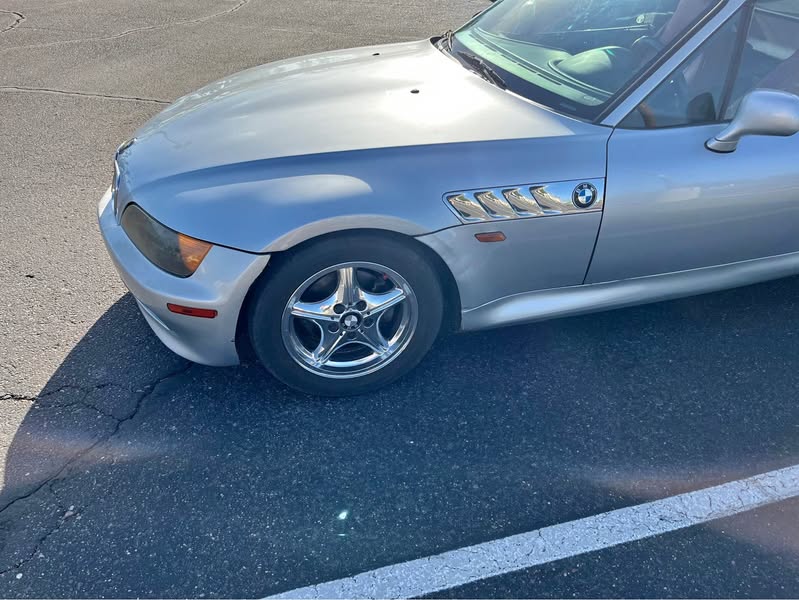 1997 BMW Z3 - 4-Cyl Roadster 2D