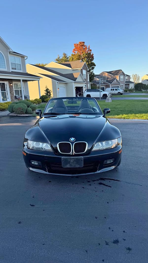 2000 BMW Z3 - 2.3 Roadster 2D