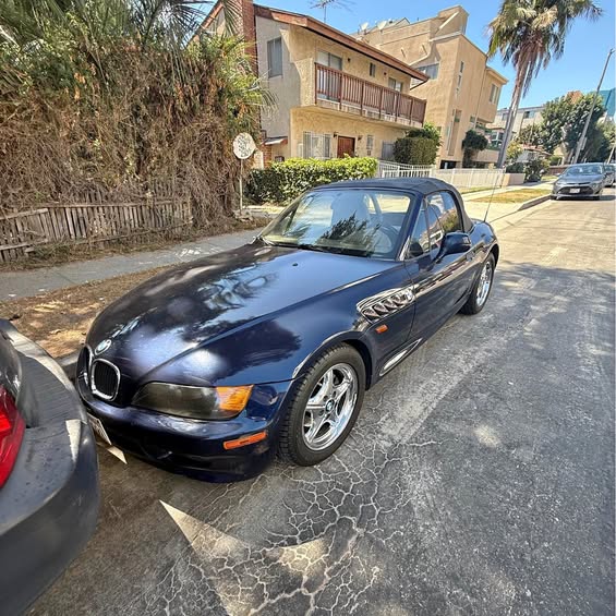 1998 BMW Z3 - 4-Cyl Roadster 2D