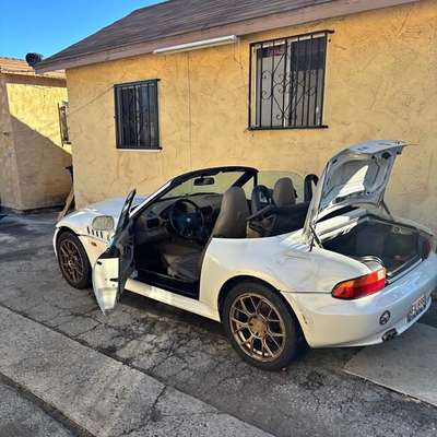1997 BMW Z3 - 2.8 Roadster 2D
