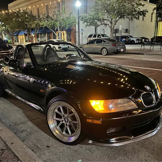 1999 BMW Z3 - Roadster 2D