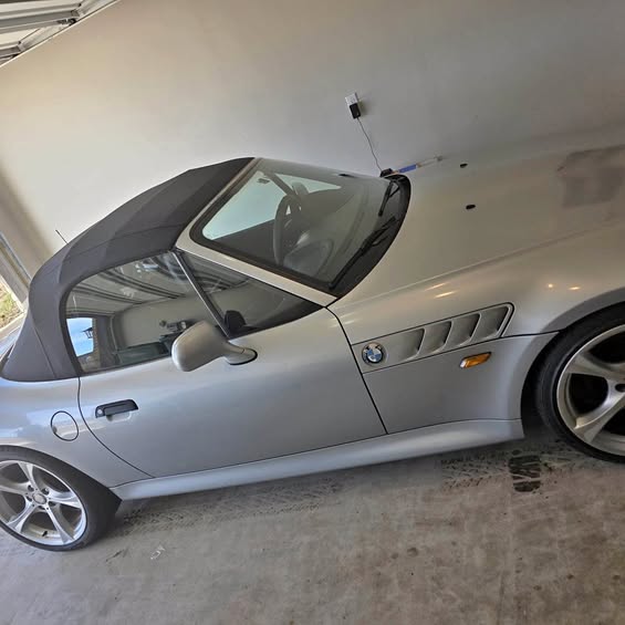 1998 BMW Z3 - 2.3 Roadster 2D