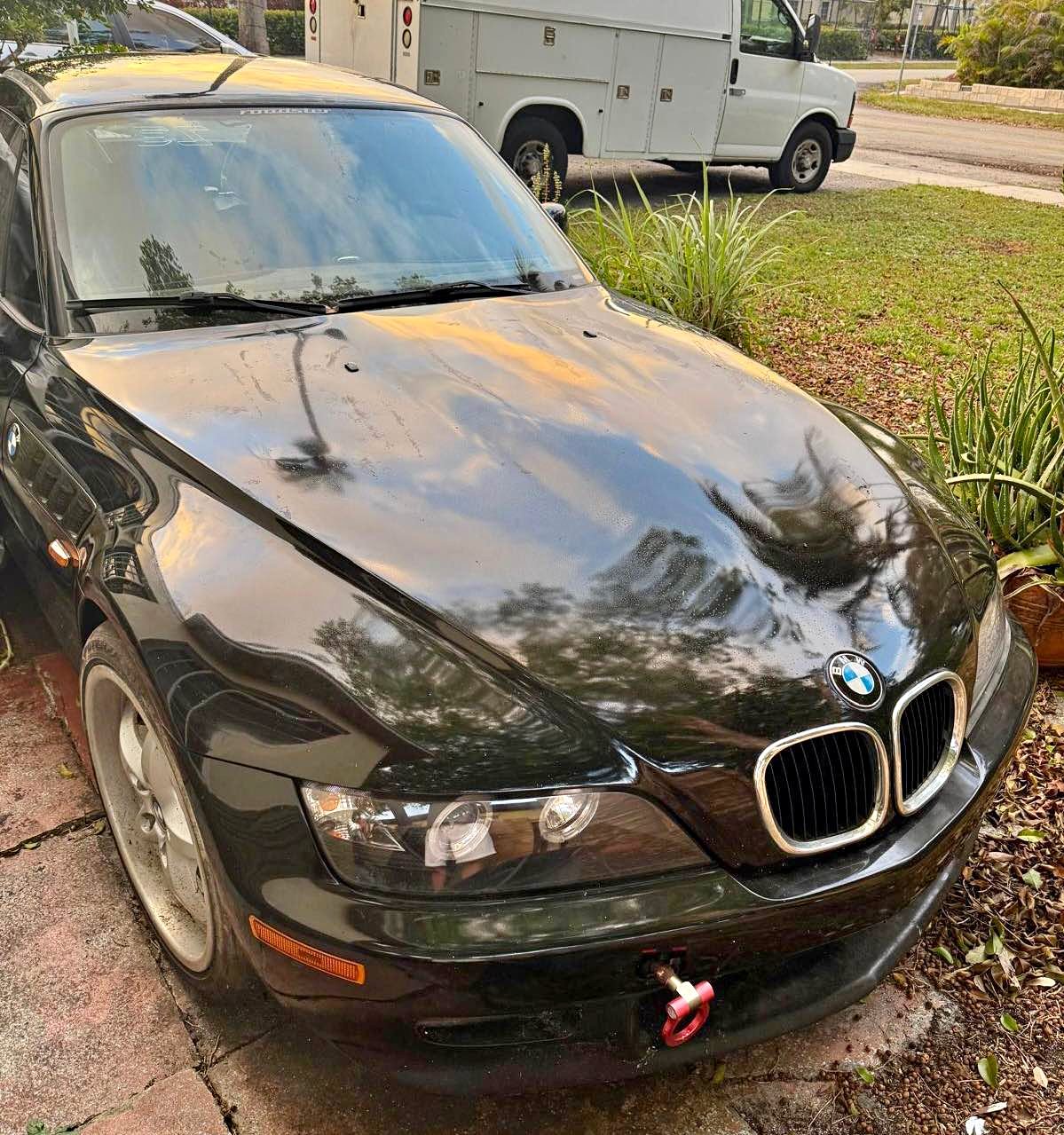 1998 BMW Z3 - 2.8 Roadster 2D