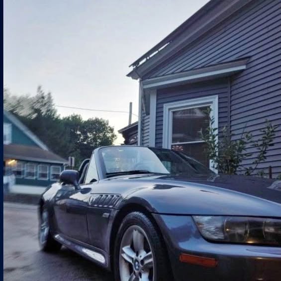 2000 BMW Z3 - 2.3 Roadster 2D