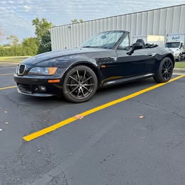 BMW Z3 1997 2.8 (LOW MILES!)