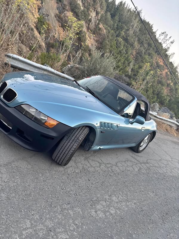 1996 BMW Z3 - 4-Cyl Roadster 2D