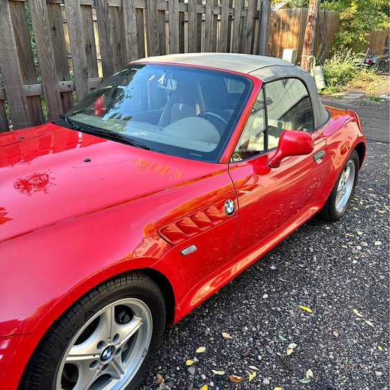 2000 BMW Z3 - 2.8 Roadster 2D