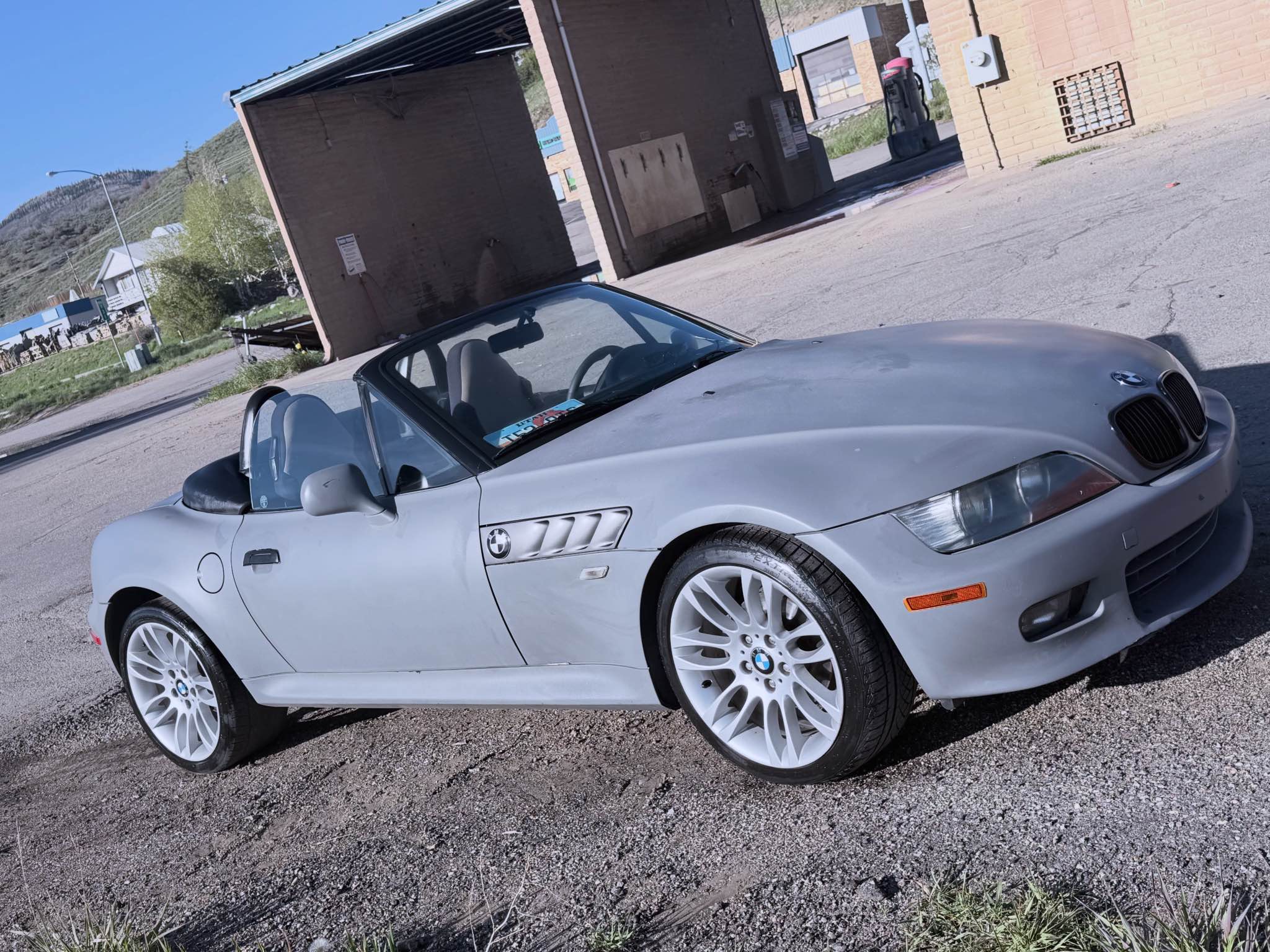 2001 BMW Z3 - 2.3 Roadster 2D