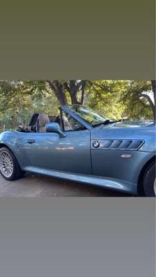 2001 BMW Z3 - 3.0i Roadster 2D