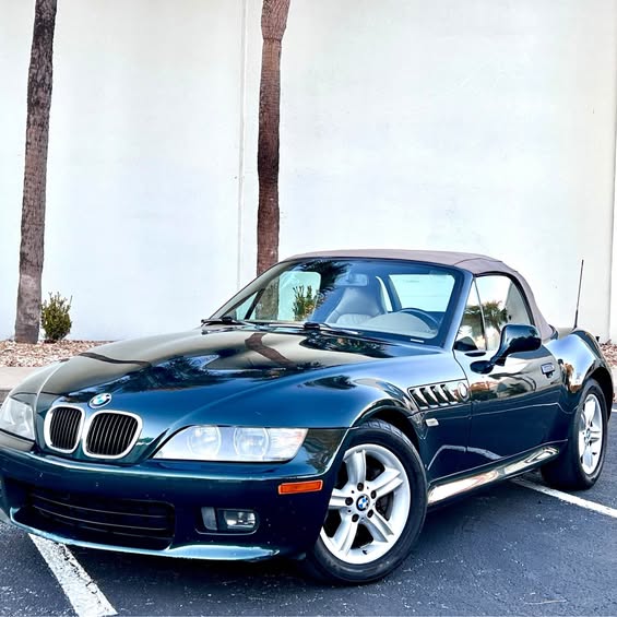2000 BMW Z3 - 2.3 Roadster 2D