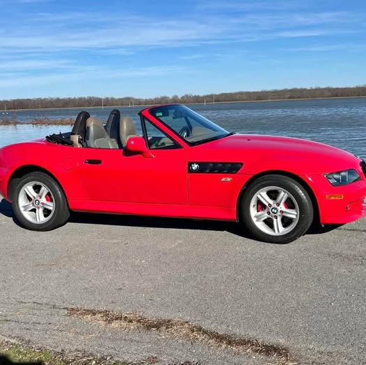 2000 BMW Z3 - Roadster 2D