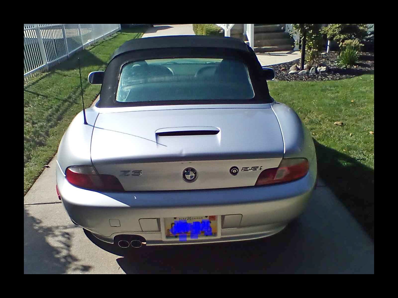 2002 BMW Z3 - 2.5i Roadster 2D