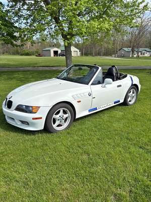 1998 BMW Z3 - 4-Cyl Roadster 2D