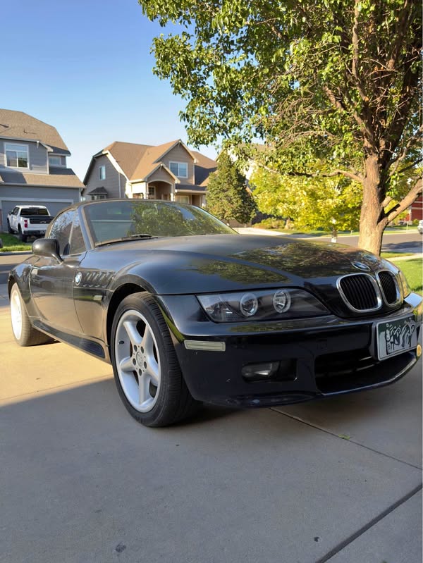 1999 BMW Z3 - 2.8 Roadster 2D