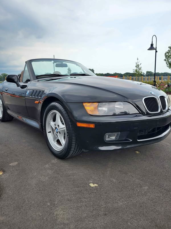 1997 BMW Z3 - 4-Cyl Roadster 2D