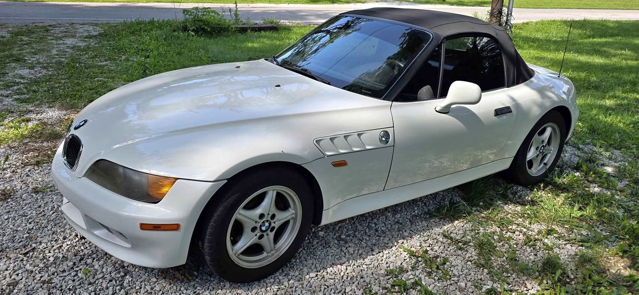 1997 BMW Z3 - 4-Cyl Roadster 2D