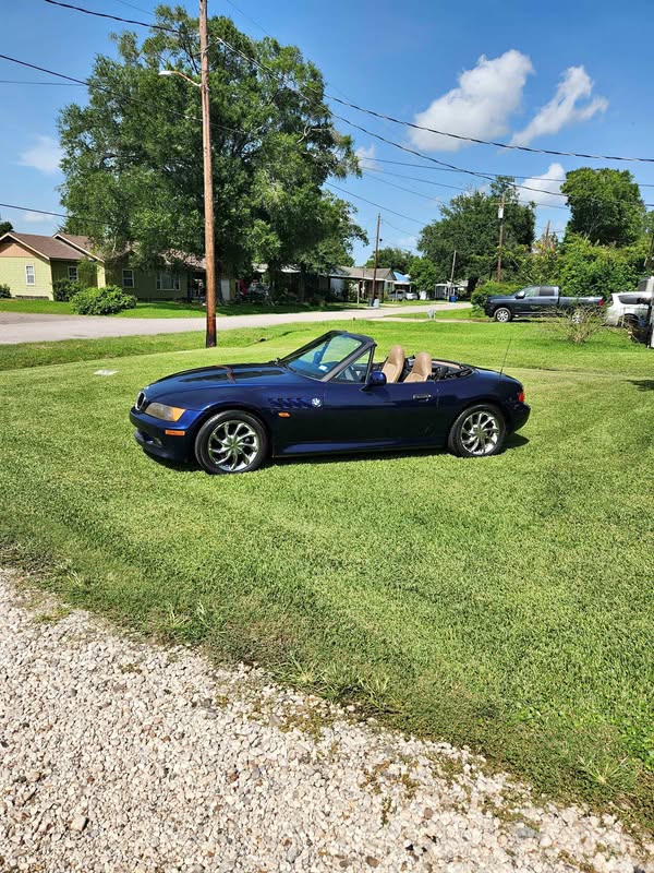 1996 BMW Z3 - 4-Cyl Roadster 2D
