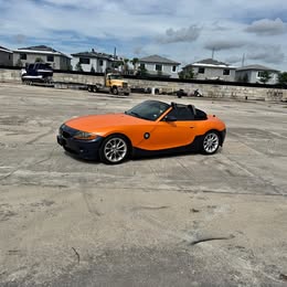 2004 BMW z4 5 spd convertible