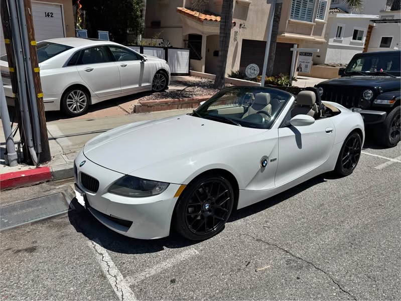 2008 BMW Z4 - 3.0i Roadster 2D