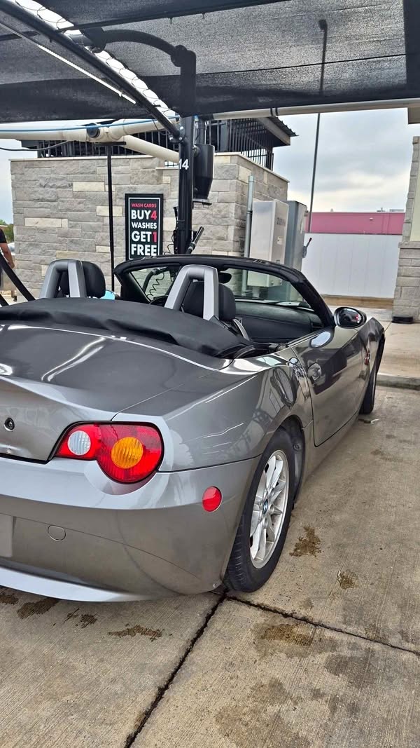 2003 BMW Z4 - 2.5i Roadster 2D