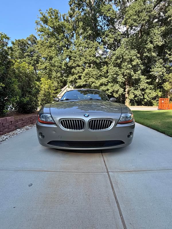 2004 BMW Z4 - 3.0i Roadster 2D