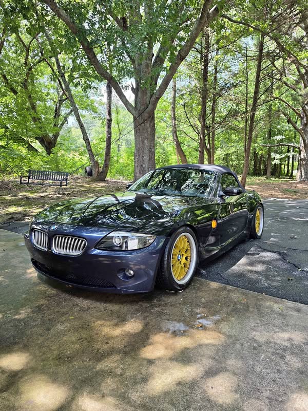 2003 BMW Z4 - 2.5i Roadster 2D