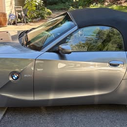 2004 BMW Z4 - 3.0i Roadster 2D