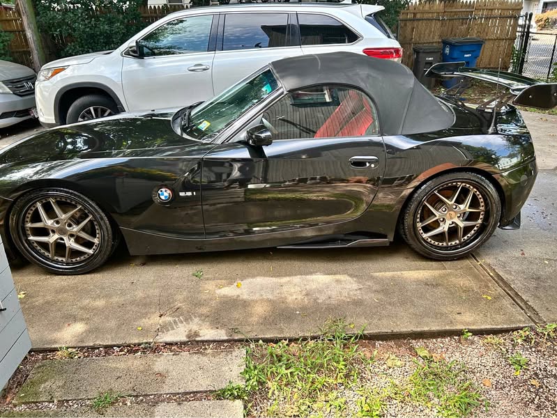 2003 BMW Z4 - 2.5i Roadster 2D