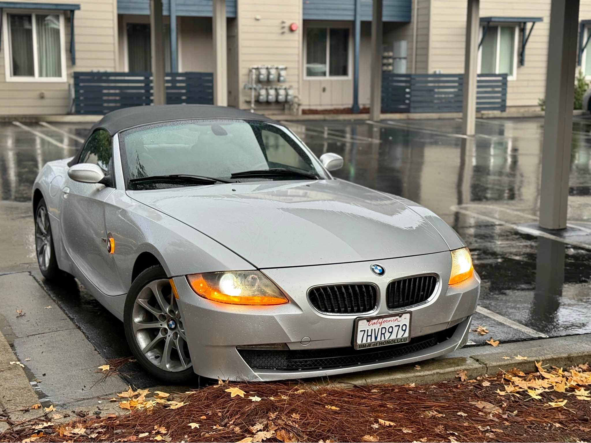 2006 BMW Z4 - 3.0i Roadster 2D