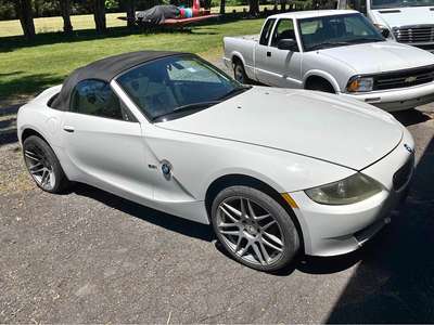 2006 BMW Z4 - 3.0i Roadster 2D