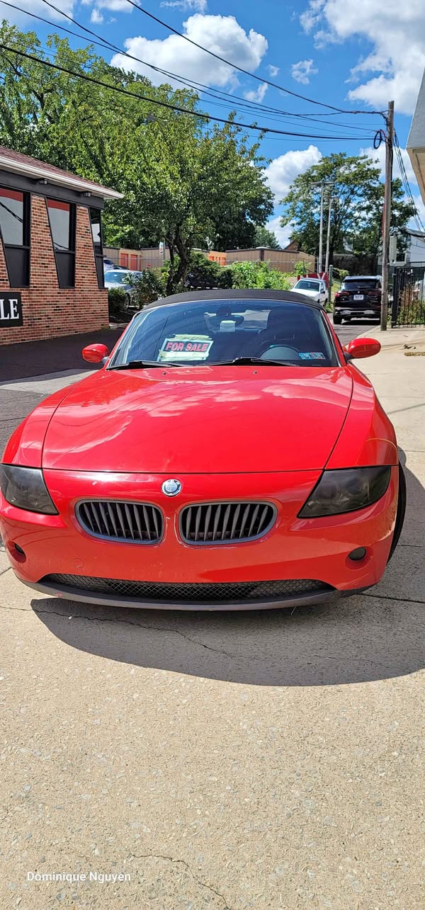 2004 BMW Z4 - 2.5i Roadster 2D