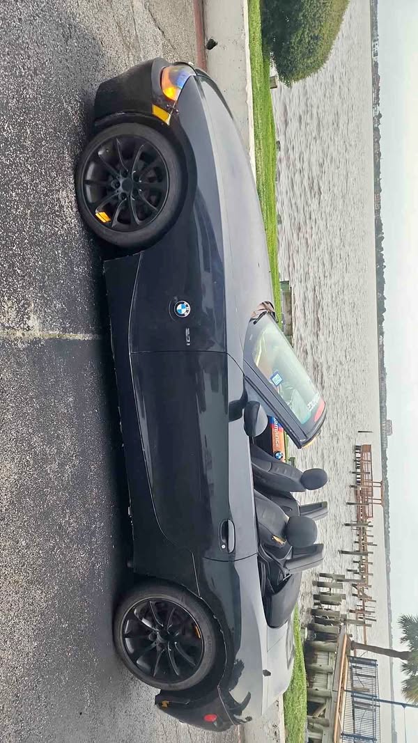2007 BMW Z4 - 3.0i Roadster 2D