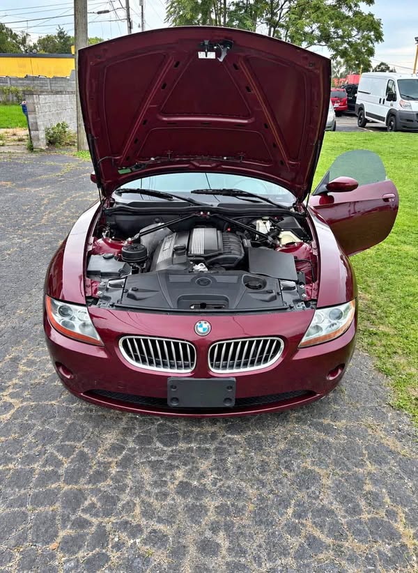 2003 BMW Z4 - 3.0i Roadster 2D