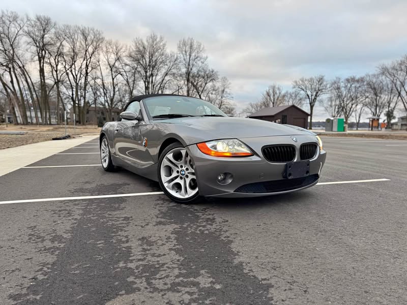 2004 BMW Z4 - 30i Roadster 2D