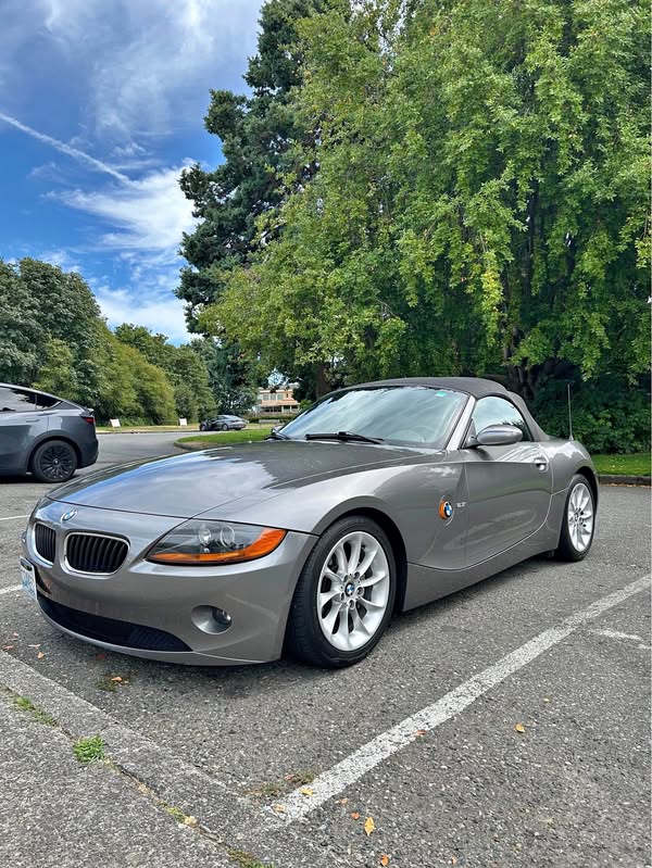 2003 BMW Z4 - 2.5i Roadster 2D